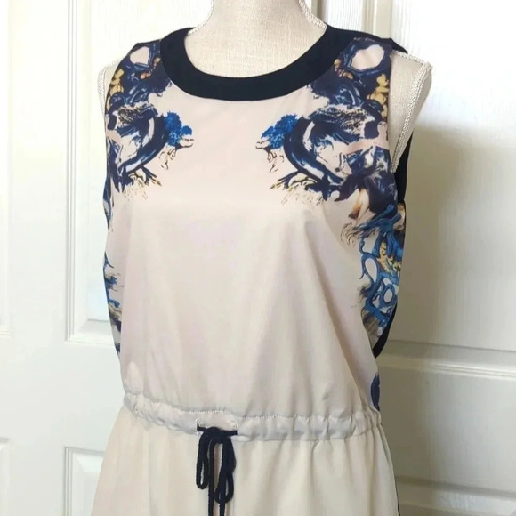 Gumuxi Dress with drawstring waist - Picture 2 of 4